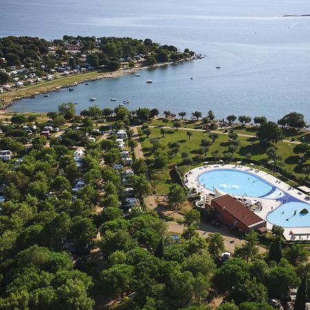 Vacanceselect Premium Lodge Polari ロヴィニ エクステリア 写真