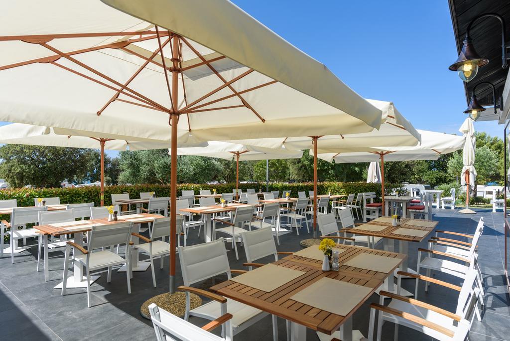 Vacanceselect Premium Lodge Polari ロヴィニ エクステリア 写真
