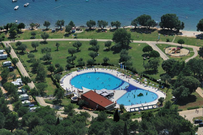 Vacanceselect Premium Lodge Polari ロヴィニ エクステリア 写真