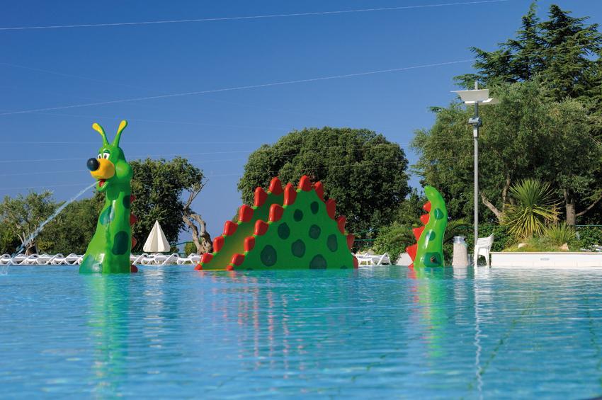 Vacanceselect Premium Lodge Polari ロヴィニ エクステリア 写真